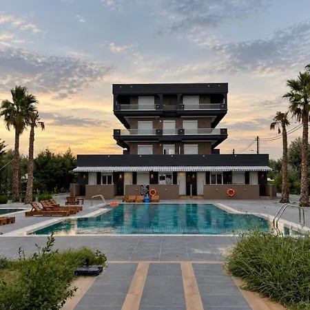 Апартамент Olympiada Luxury Skala Korinou